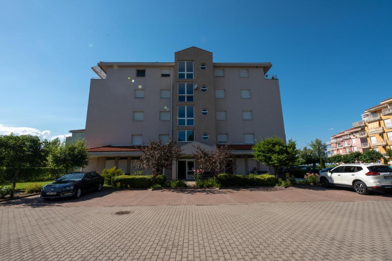 Lakeside Family Apartment Siofok Dış mekan fotoğraf